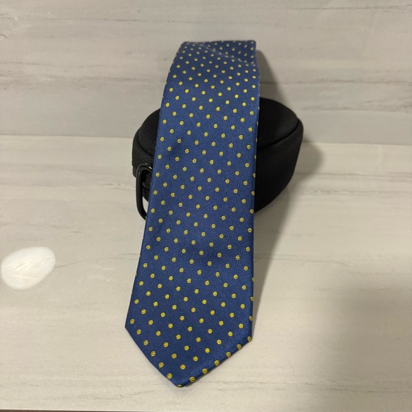 Nautica Blue and Yellow Polka Dot Tie - Picture 1 of 3